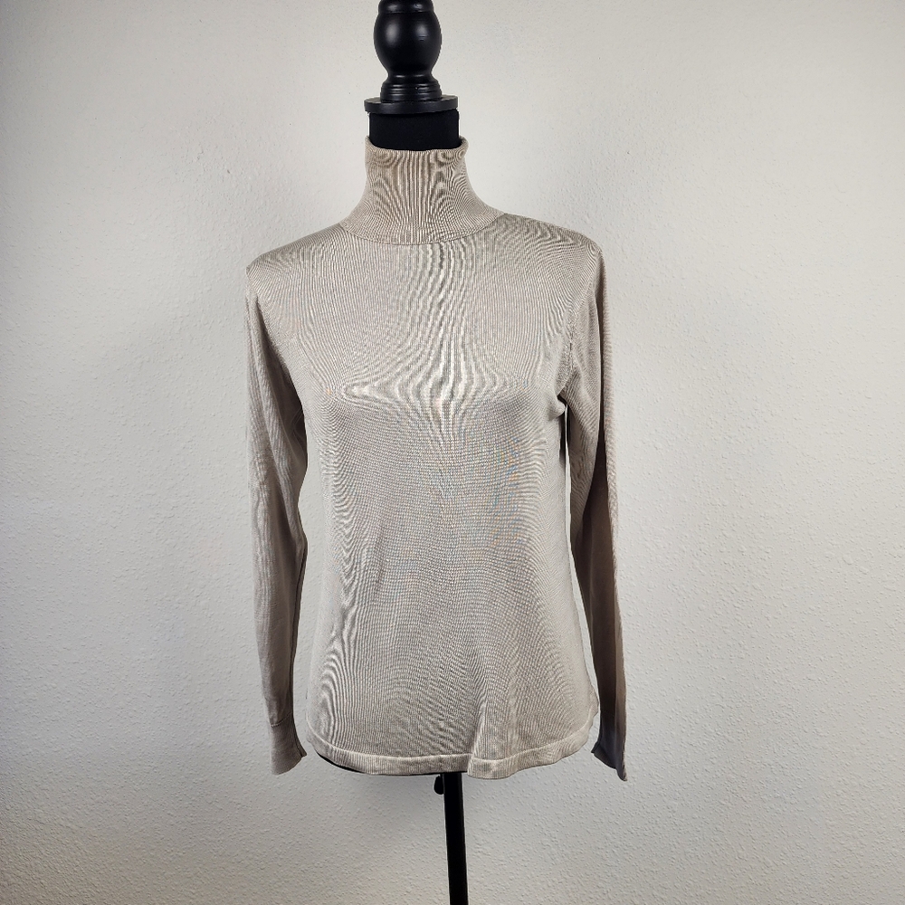 ZZ Silk Vtg 100% Silk Women Relaxed Fit Cream Turtleneck Sweater Quiet Luxury M